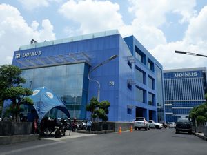 Universitas Swasta Terbaik di Indonesia Versi UNIRANKS 2025