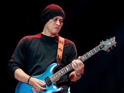 Gitar PRS Andra Ramadhan Dilelang untuk Korban Banjir, Dibuka Rp 10 Juta