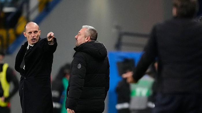 Napoli Kecam Perilaku Allegri yang Hina Asisten Conte