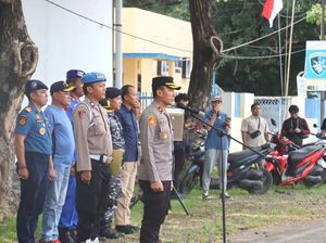 Polres Probolinggo Kota Apel Bersama Nelayan di Pelabuhan Mayangan