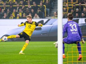 Dortmund Vs Gladbach: Die Borussen Kalahkan Kevin Diks CS