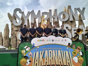 Parade Jakarnaval 2025 Dorong Jakarta Menuju Kota Global Lewat Budaya Lokal