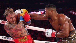 Hasil Tinju: Anthony Joshua Menang KO Atas Jake Paul!