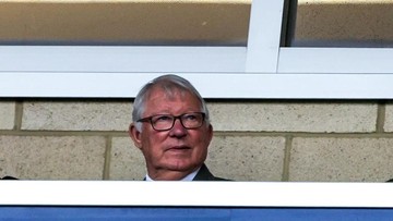 Sir Alex Ferguson Memberikan Analisis Mengenai Kondisi MU Ekspresi Sir Alex Ferguson saat berbicara mengenai masa depan Manchester United dan tantangan meraih gelar Liga Inggris.