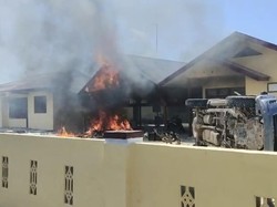 Bandar Narkoba Bebas Usai Diamankan Picu Warga Bakar Kantor Polisi di Sumut