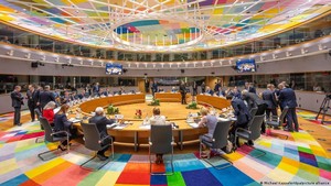 Uni Eropa Kucurkan Pinjaman Militer Rp 1.768 T untuk Ukraina