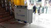 Stasiun Cikini Dipasangi Lift Tangga bagi Disabilitas, Perdana di Stasiun KAI