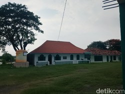 Kisah Makam Mbah Sumbo di Pesisir Utara Surabaya