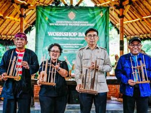 Menbud Dorong Seni Bambu Jadi Penggerak Ekonomi Kreatif & Industri Budaya