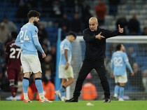 Man City Menang Telak, Guardiola Tak Puas karena...