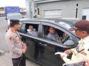 Identitas Tak Sesuai, 9 Kendaraan Diputar Balik di Pelabuhan Ketapang