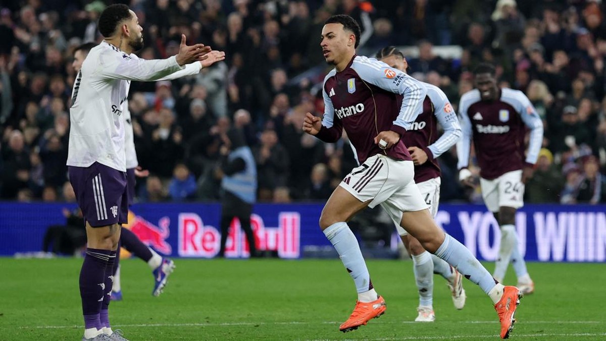 Villa saat menjamu MU. Foto: Paul Childs/Action Images via Reuters