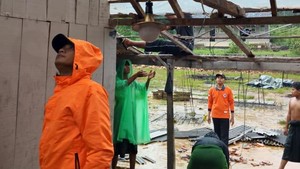 Puting Beliung Rusak 5 Rumah dan 1 Ponpes di Sumenep