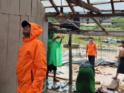 Puting Beliung Rusak 5 Rumah dan 1 Ponpes di Sumenep