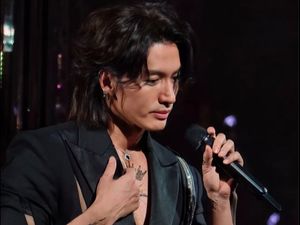 8 Foto Jerry Yan di Konser Reuni F3, Awet Muda Bak Vampir di Usia 49