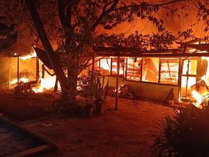 7 Rumah di Asrama TNI Manado Hangus Terbakar