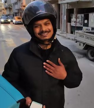 Haru! Pengantar Makanan Ini Dapat Uang Tip Setara Biaya Sewa Rumah