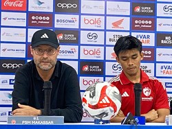 Tomas Trucha Tetap Apresiasi Kinerja Wasit Yoko Meski Anulir Penalti PSM