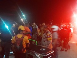 Pria Ini Ceburkan Diri ke Laut Usai Diceraikan Istri