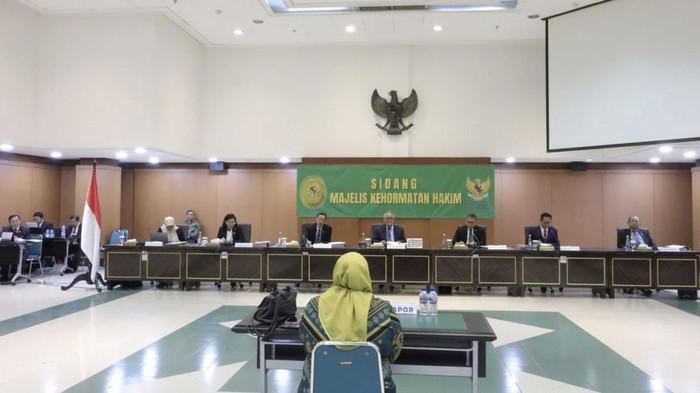 Hakim PT Agama Kupang Dipecat gegara Penipuan Modus Loloskan Ujian CPNS