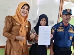 Heboh Siswi SMP di Kendari Panggil Petugas Damkar Ambil Rapor di Sekolah