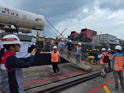 Pakai Kontainer, Ribuan Tabung LPG Dikirim ke Aceh Lewat Laut