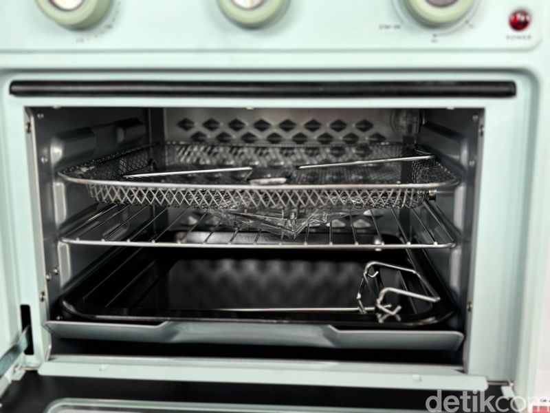 Air Fryer Oven 8-in-1 Polytron.