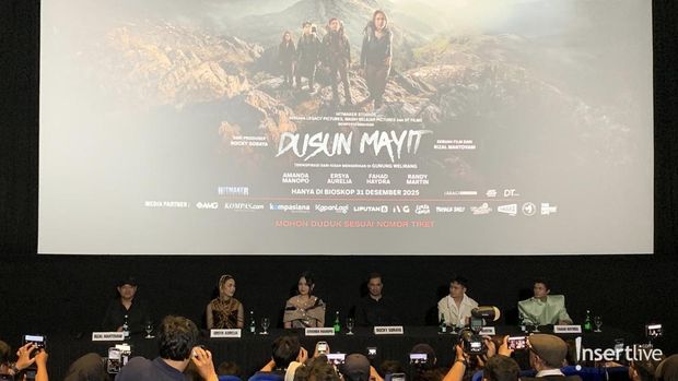 Konferensi Pers Dusun Mayit