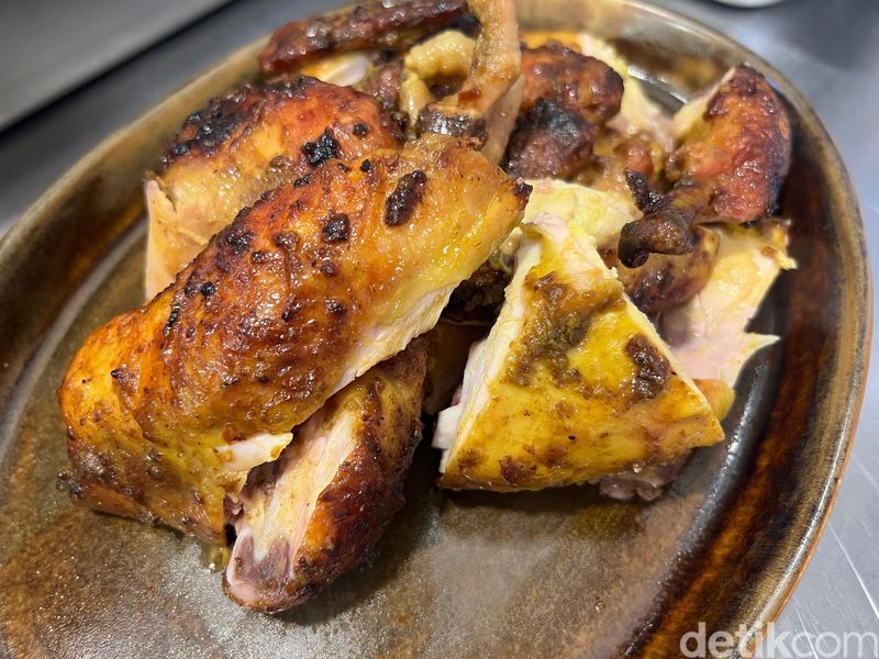 Ayam Guling khas TAMU