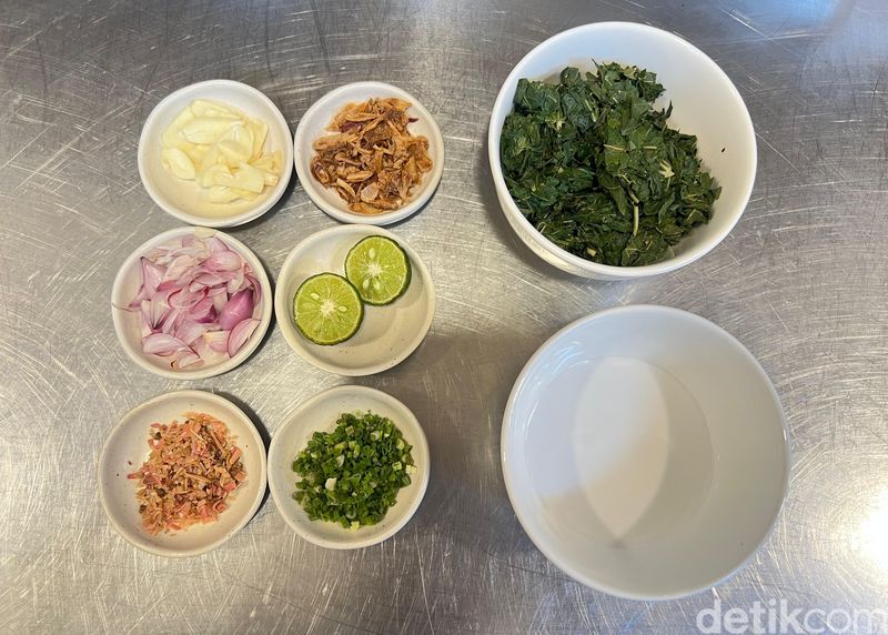 Ayam Guling khas TAMU