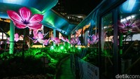 Gemerlap Jakarta Light Festival Hiasi Malam Bundaran HI
