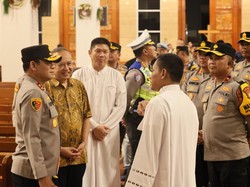 Kapolda Metro Jaya Tinjau Gereja di Kelapa Gading, Pastikan Natal Aman