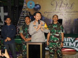 TNI-Polri Blusukan ke Gereja Jelang Perayaan Natal 2025 di Magetan
