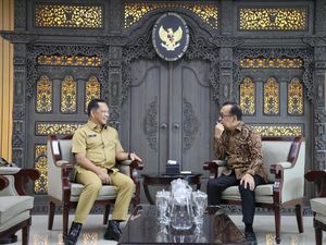 Mendagri Temui Menko PMK, Bahas Kebutuhan Warga Aceh Pascabencana