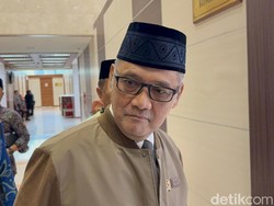 Menhaj Bahas Persiapan Haji dengan Komisi VIII DPR, Rapat Digelar Tertutup