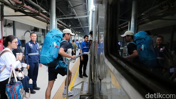 Motis Nataru Dilepas di Pasar Senen, 3.712 Motor Mudik Gratis Naik Kereta