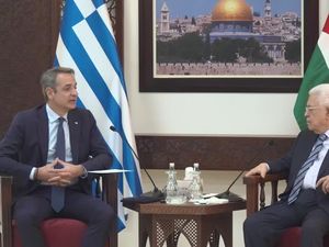 Video: Ini yang Dibicarakan PM Yunani saat Temui Presiden Palestina