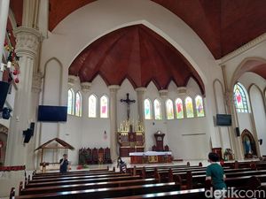 Gereja Katedral Makassar Mulai Dihias Jelang Natal, Siap Tampung 1.200 Jemaat