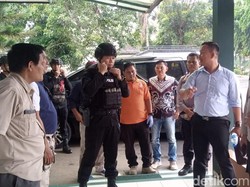 4 Fakta Teror Bom via E-Mail Sasar 10 Sekolah di Depok