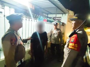 Diduga Mencuri, Perempuan Asal Lombok Utara Diamuk Massa di Mataram
