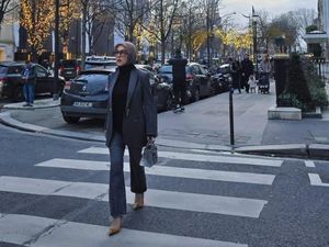 Gaya Kembar Nagita Slavina & Syahrini di Paris, Pakai Blazer Rp 123 Juta