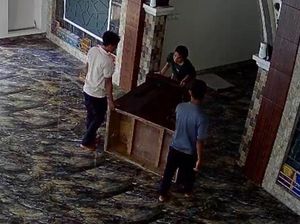Heboh Warga Kendari Tarik Sumbangan Mimbar Masjid gegara Kalah Pemilihan RT