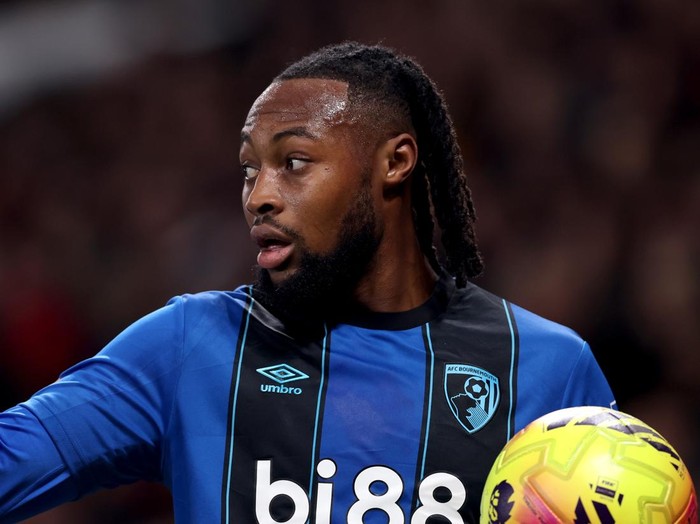 MANCHESTER, ENGLAND - DECEMBER 15:  Antoine Semenyo of AFC Bournemouth during the Premier League match between Manchester United and Bournemouth at Old Trafford on December 15, 2025 in Manchester, England. (Photo by Carl Recine/Getty Images)