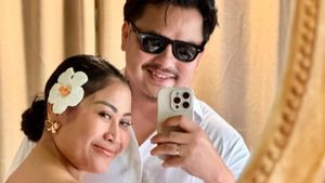 Kini Gugat Cerai, Ini Kisah Perjalanan Cinta Boiyen dengan Rully