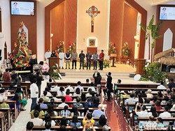 Bupati Ipuk Patroli Malam Natal di Banyuwangi, Ajak Warga Jaga Kerukunan