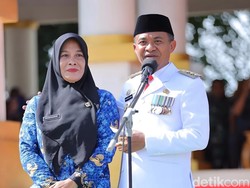 Ibu 12 Anak di Bone Dilantik Jadi PPPK Paruh Waktu, Bupati Beri Hadiah Motor