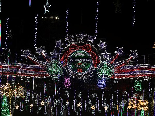 Park Street Kolkata Bersinar Sambut Natal