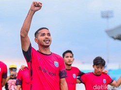 Laga Berat Persela: Tandang ke Papua