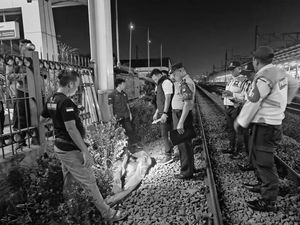 Bocah Tak Dikenal Tewas Tertabrak Kereta di Cakung