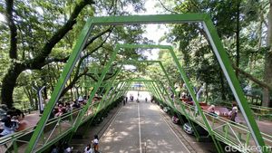 Liburan Murah Meriah di Hutan Kota Babakan Siliwangi Bandung